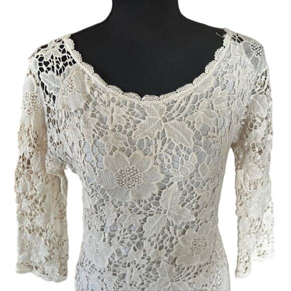 Velvet by Graham & Spencer Cream Crochet Sheer Lace Dress, size Small - Picture 3 of 6